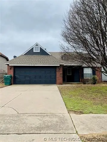 3527 E Berkeley Street, Broken Arrow, OK 74014 - #1