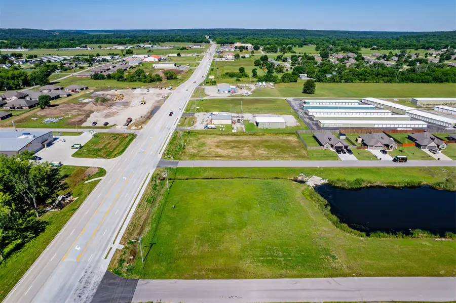 101 Castle Street, Skiatook, OK 74070 - #3