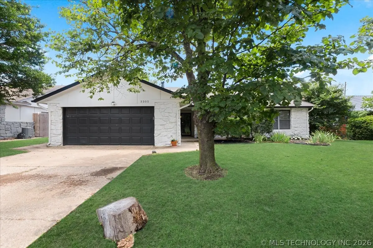 3305 E Oakridge Street, Broken Arrow, OK 74014 - #1
