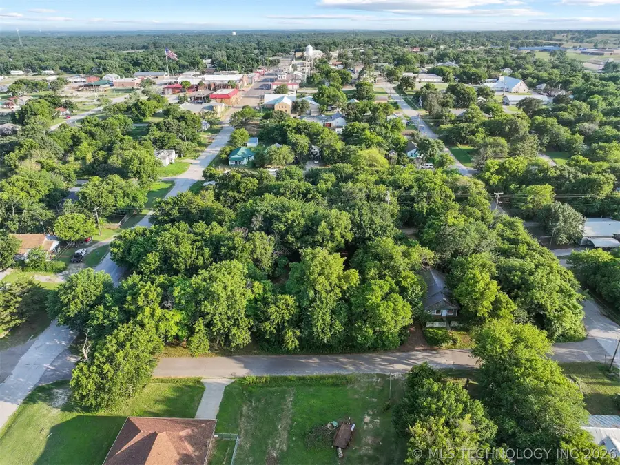 412 Mcgraw Street, Healdton, OK 73438 - #3