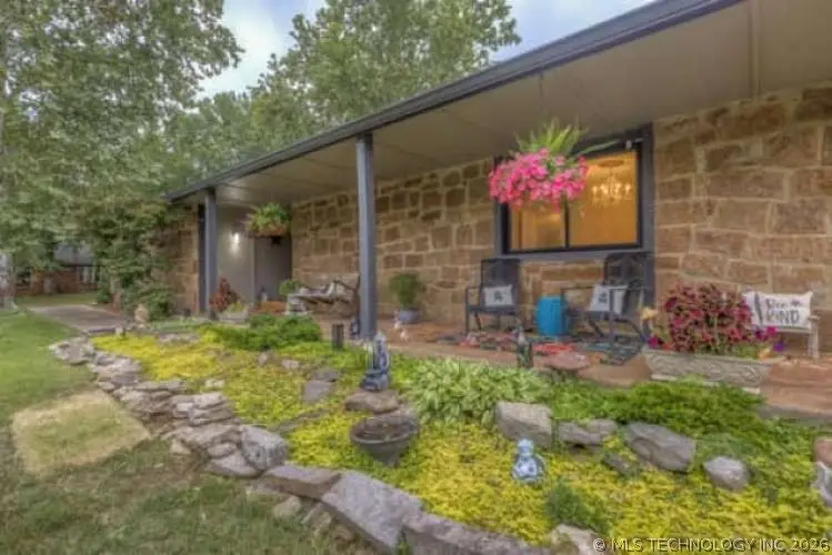 109 E Charlotte Street, Broken Arrow, OK 74011 - #2