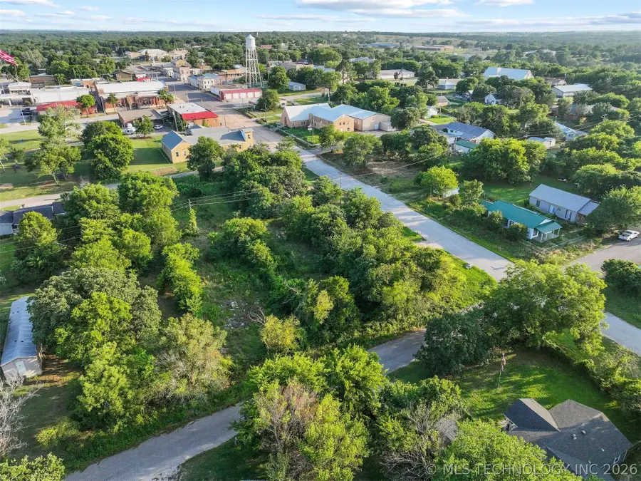 9 Kewanee Street, Healdton, OK 73438 - #3