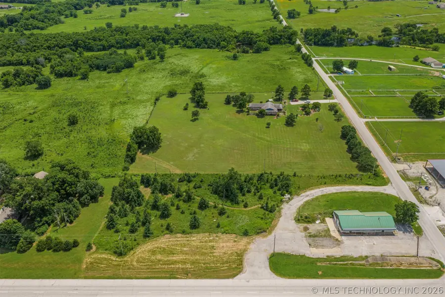 132 E State Hwy 51, Coweta, OK 74429 - #2