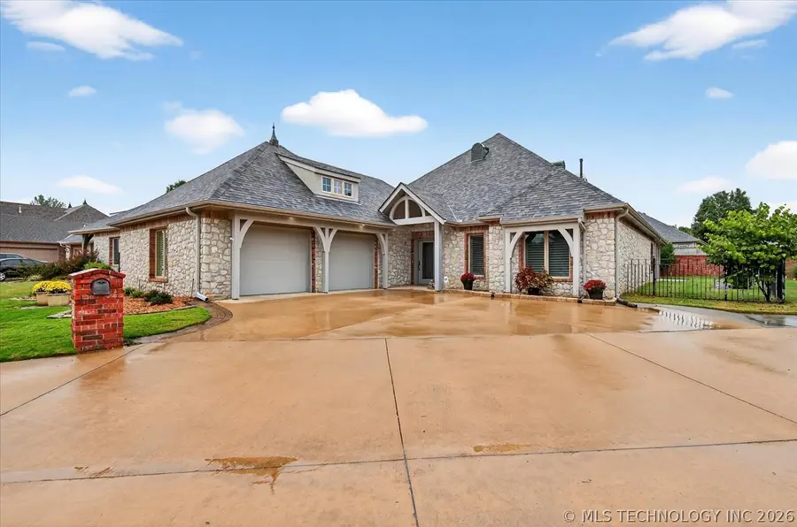 2930 Versailles Place, Bartlesville, OK 74006 - #2