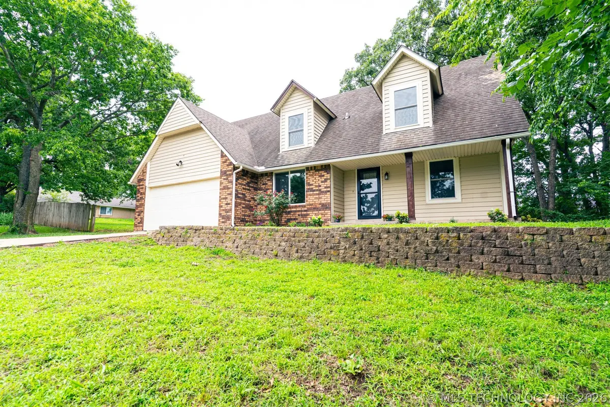 516 W 11th Avenue, Bristow, OK 74010 - #1