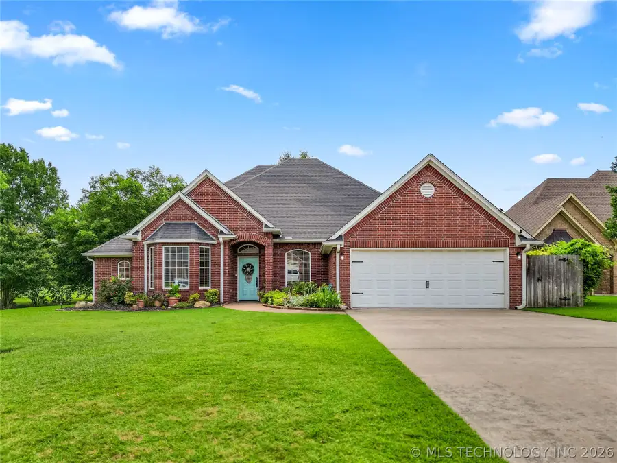 828 Sunset Court, Ardmore, OK 73401 - #2