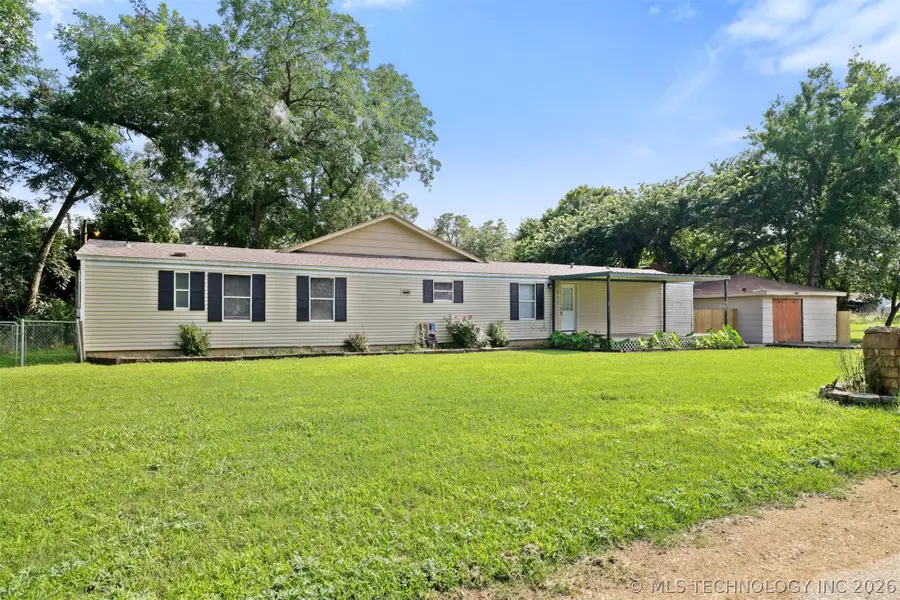 215 SE 2nd, Durant, OK 74701 - #3