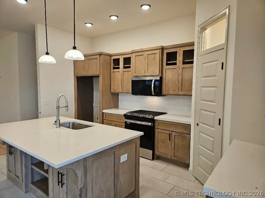 27966 E 108th Street S, Coweta, OK 74429 - #3