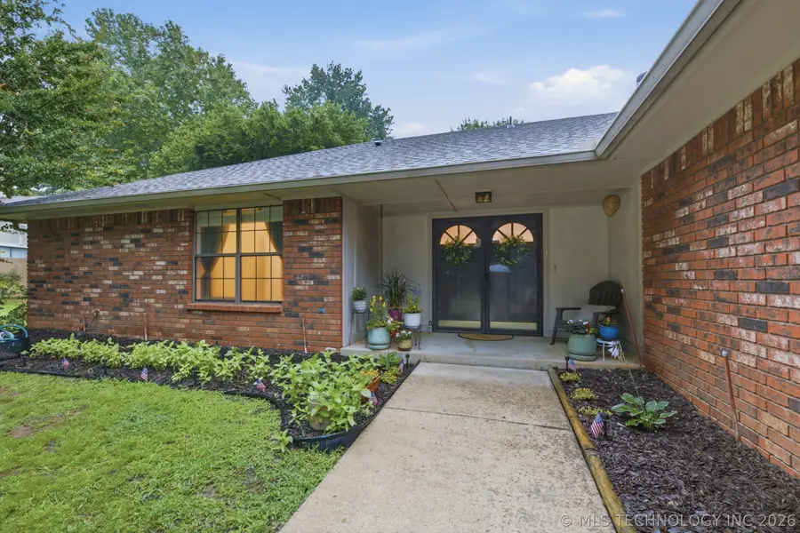 7109 S Peach Avenue, Broken Arrow, OK 74011 - #2