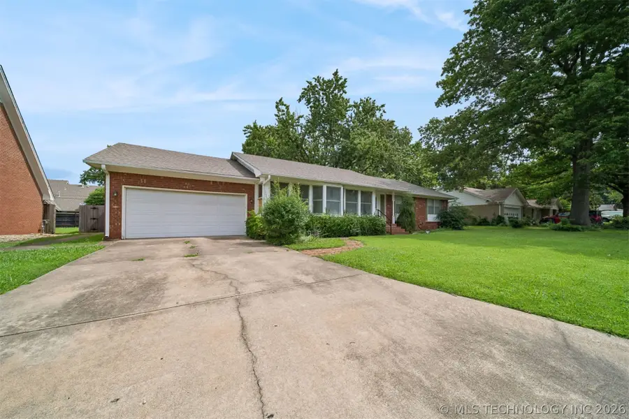 306 E 16th Street, Claremore, OK 74017 - #3