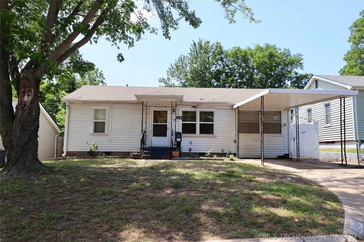 1223 Carol Drive, Shawnee, OK 74804 - #1