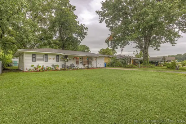 1006 SE 12th Street, Wagoner, OK 74467