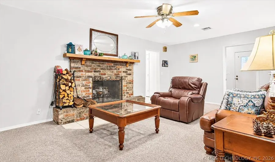 507 SW Shawnee Avenue, Bartlesville, OK 74003 - #2