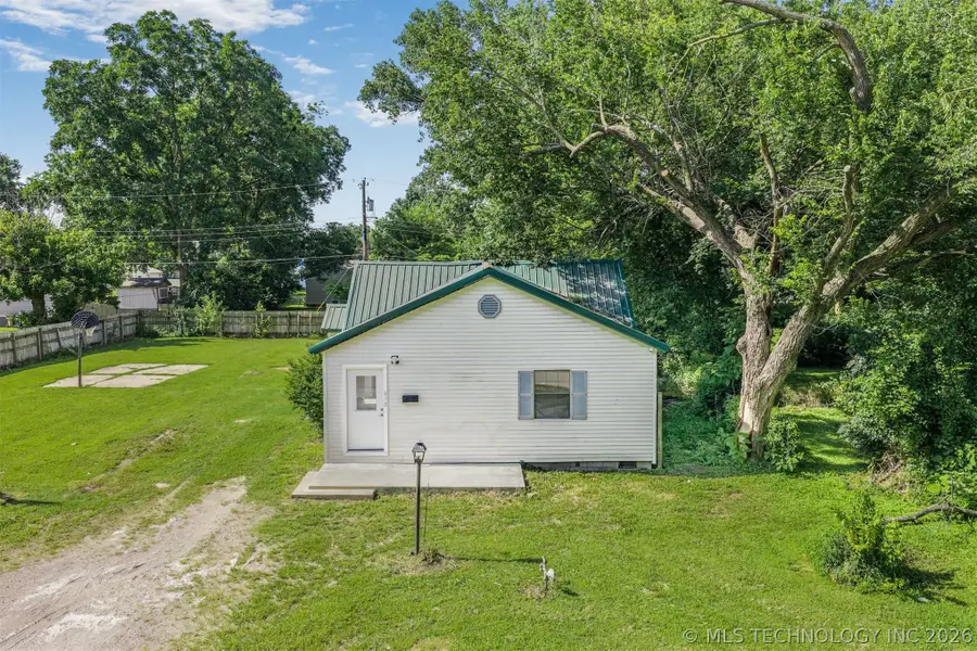 610 E 5th, Dewey, OK 74029 - #2