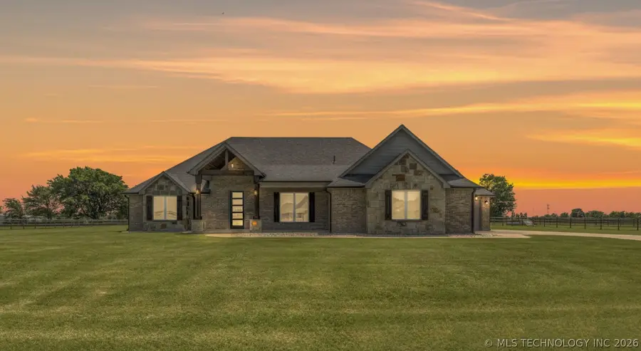 2920 Crosscreek Drive, Oologah, OK 74053 - #2