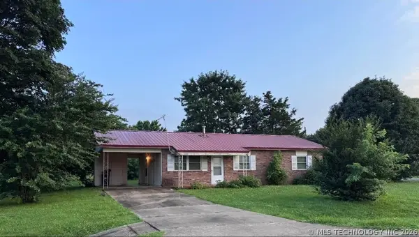 1106 W Hickory Street, Stilwell, OK 74960