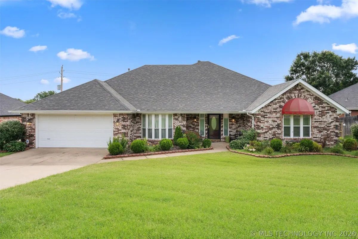 1018 Arbor Drive, Bartlesville, OK 74006 - #1