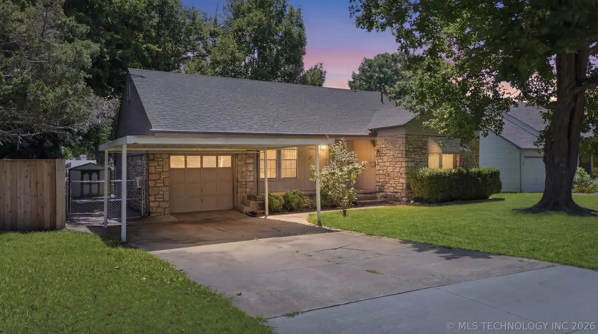 1213 S Vandalia Avenue, Tulsa, OK 74112 - #1