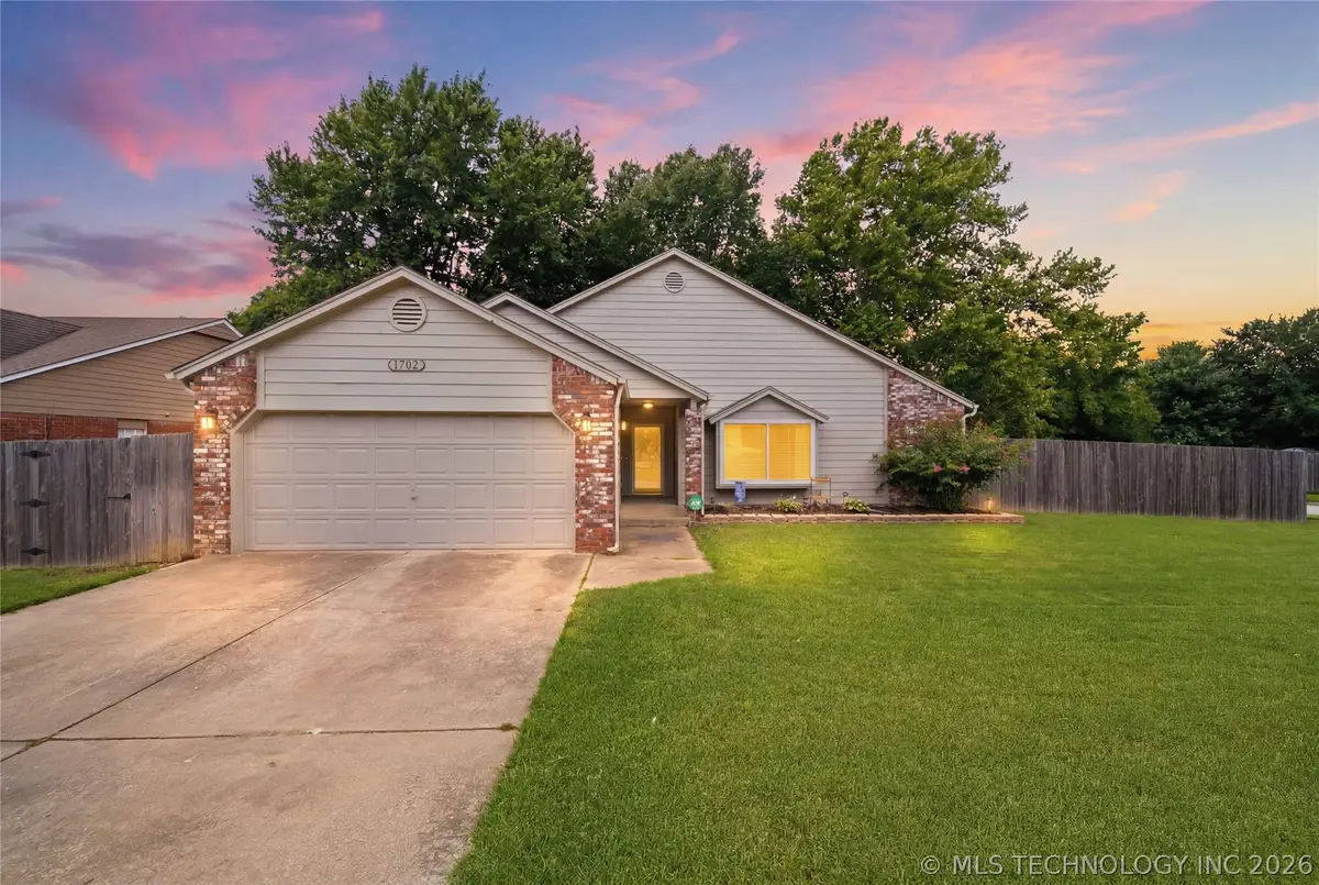 1702 S Fir Place, Broken Arrow, OK 74012 - #1