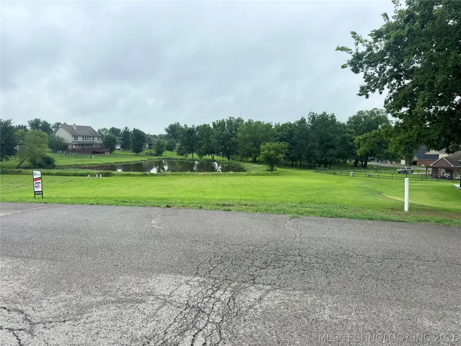 S Tall Chief Avenue, Skiatook, OK 74070 - #2