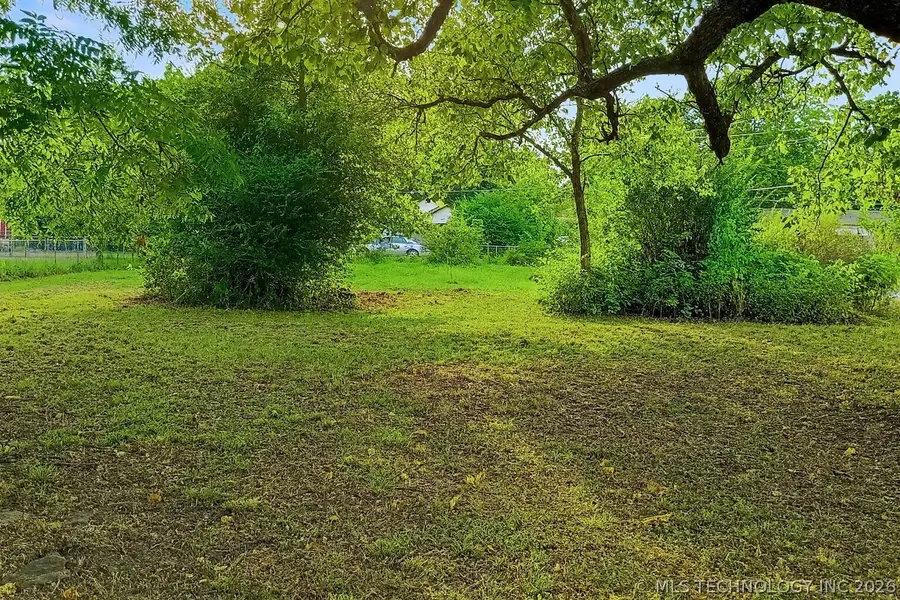 714 W Williams Avenue, Sallisaw, OK 74955 - #2