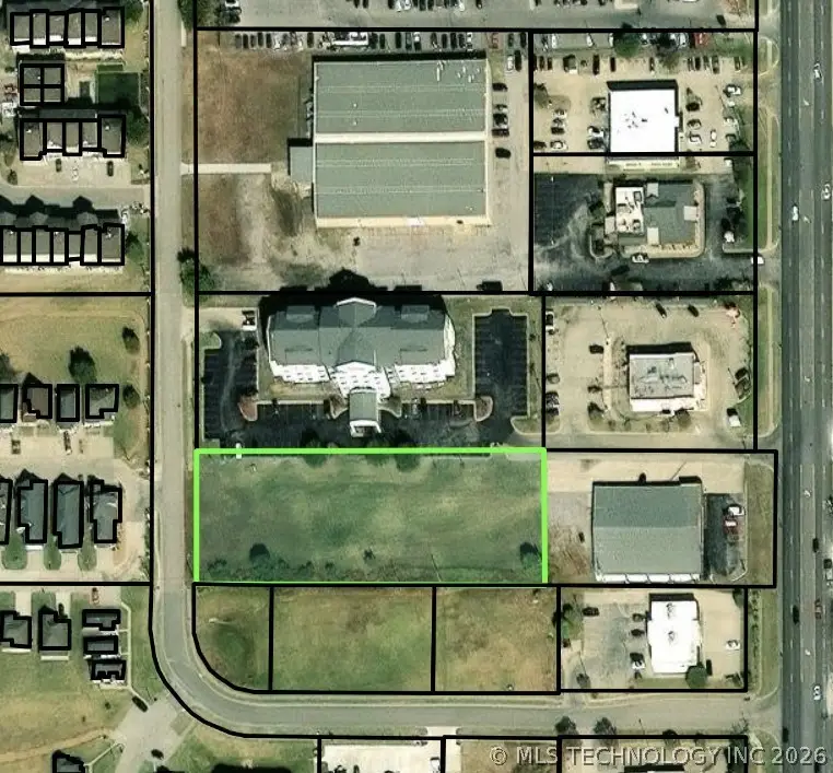 2107 SE Washington Boulevard, Bartlesville, OK 74006 - #1