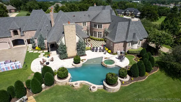 3202 Castle Court, Durant, OK 74701