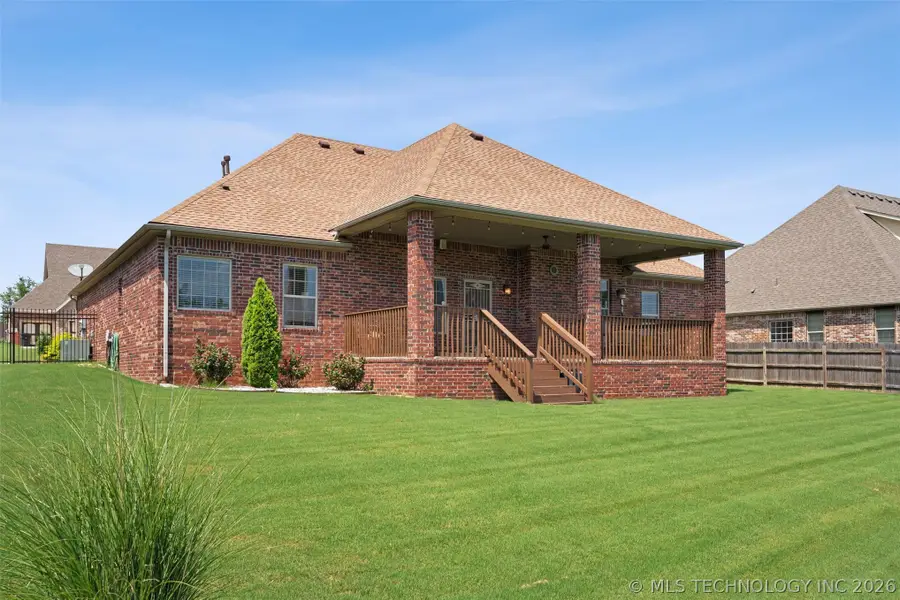5711 Nottingham Place, Bartlesville, OK 74006 - #2