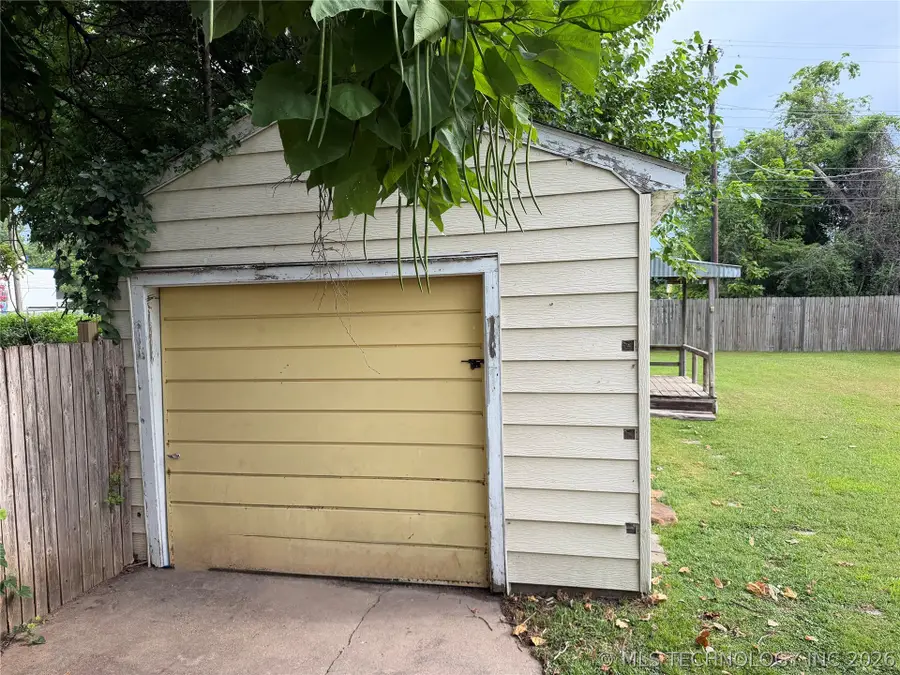 2206 Kingston Street, Muskogee, OK 74403 - #2