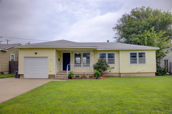 8947 E Oklahoma Place, Tulsa, OK 74115