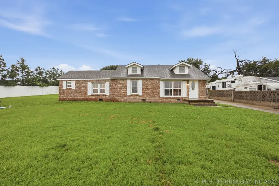 10035 Bryant Road, Henryetta, OK 74437 - #2