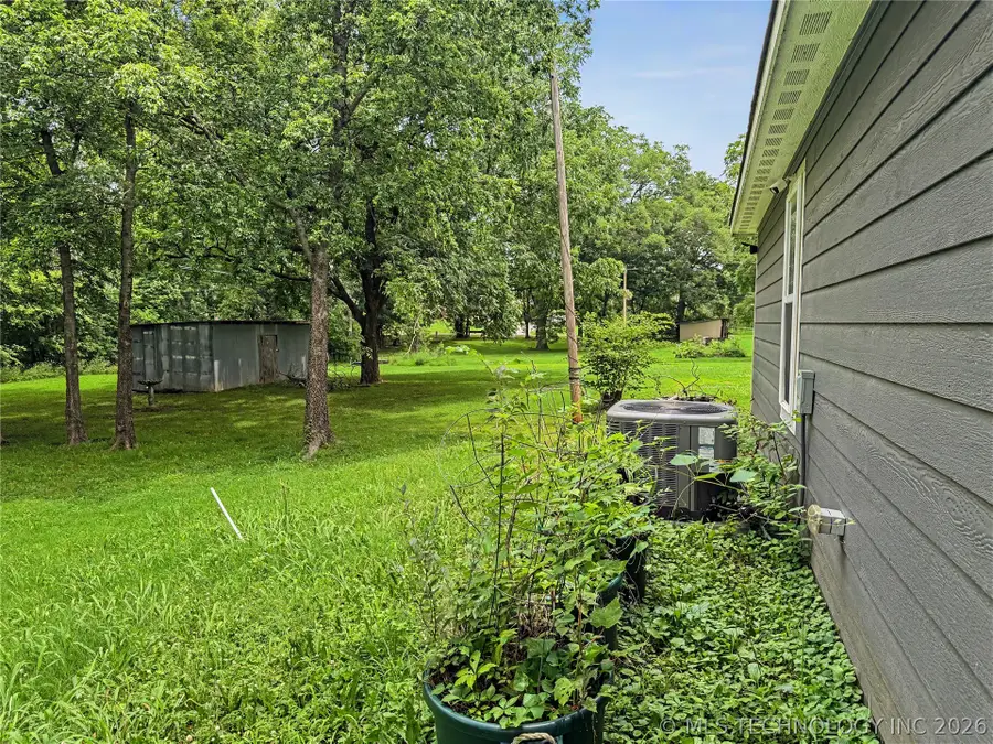 404 E Cottonwood Avenue, Fort Gibson, OK 74434 - #3