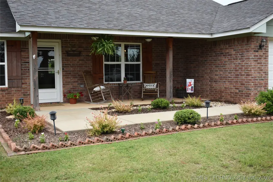 2921 E 2090 Road, Hugo, OK 74743 - #2