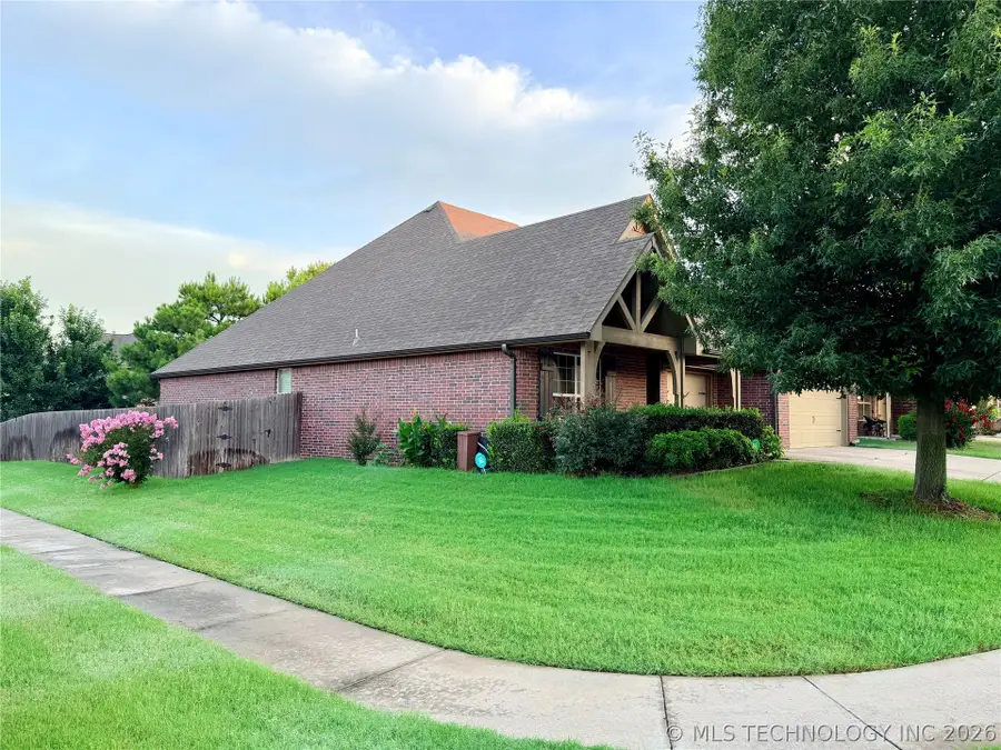 13422 S 19th Court, Bixby, OK 74008 - #2