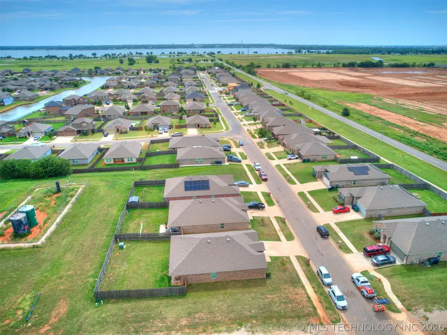 10421 NW 24th Terrace, Yukon, OK 73099 - #3
