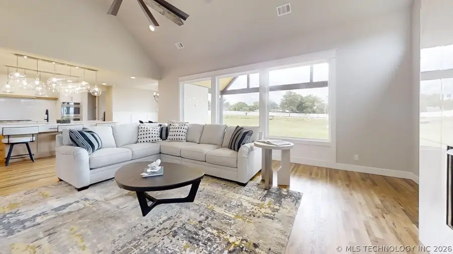 8117 E Elgin Street, Broken Arrow, OK 74014 - #2