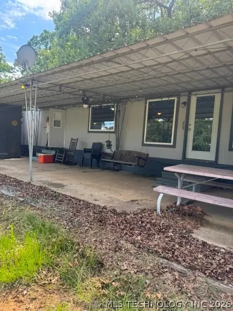 9058 Rosewood Circle E, Kingston, OK 73439