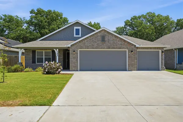 7423 S Walnut Avenue, Broken Arrow, OK 74011