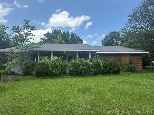 2203 Oak Street, Idabel, OK 74745