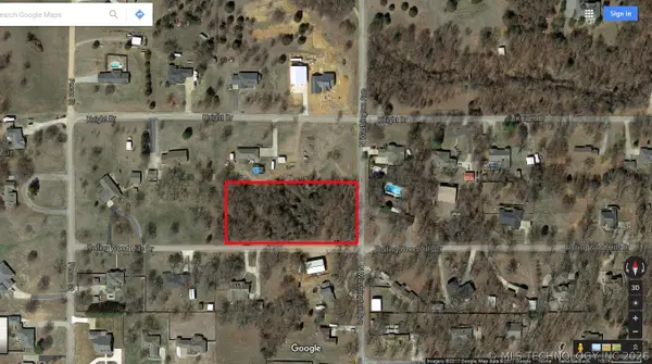 000 Rolling Wood Hills Drive, Durant, OK 74701