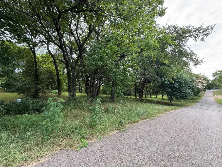 000 Rolling Wood Hills Drive, Durant, OK 74701 - #2