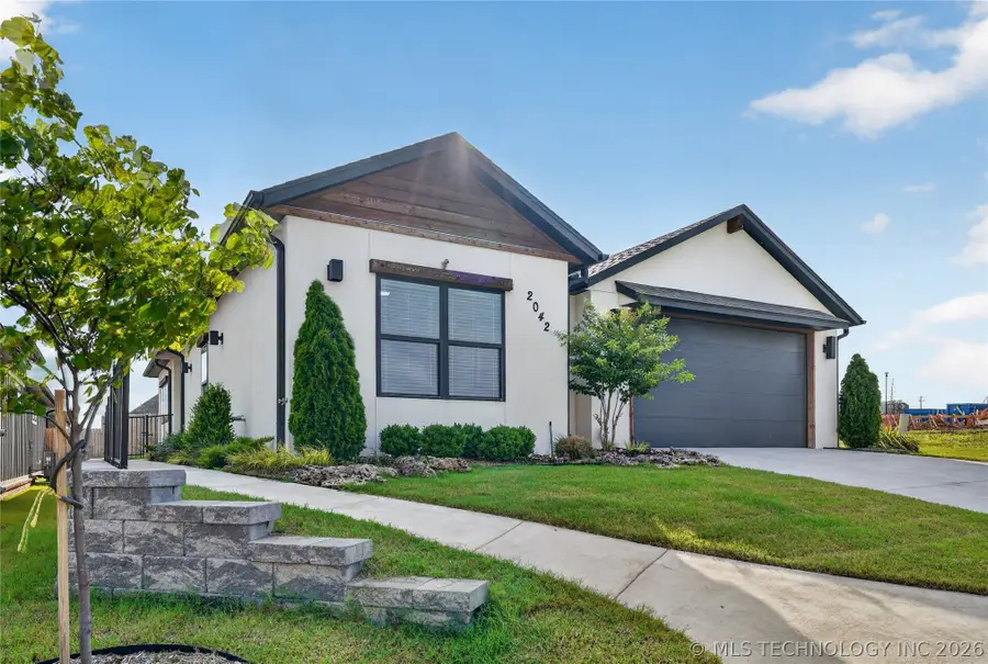 2042 E 130th Street S, Jenks, OK 74037 - #2