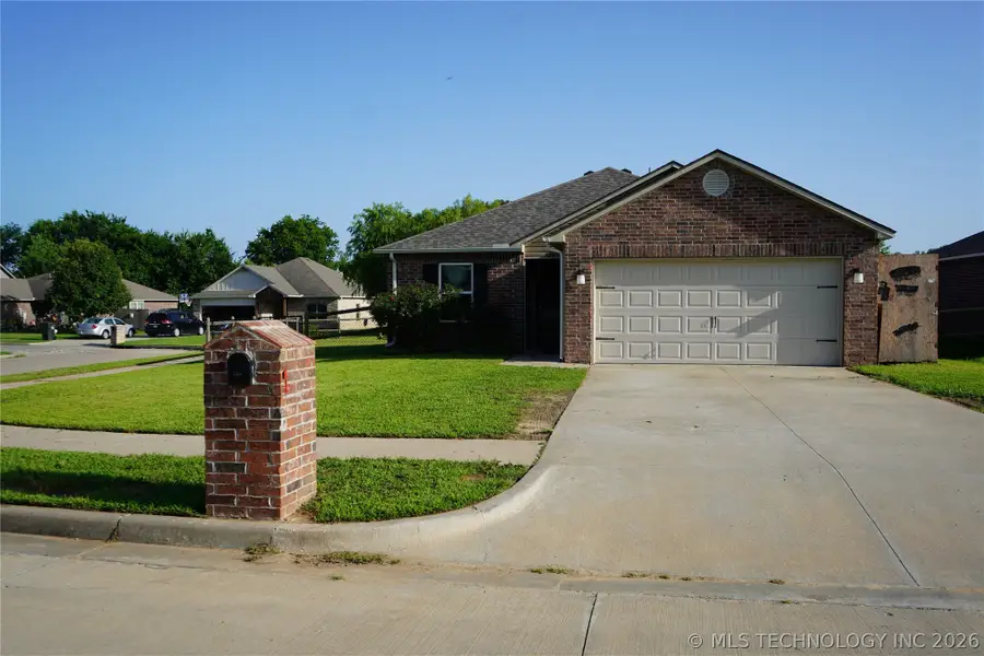 324 Austin Avenue, Kiefer, OK 74041 - #2