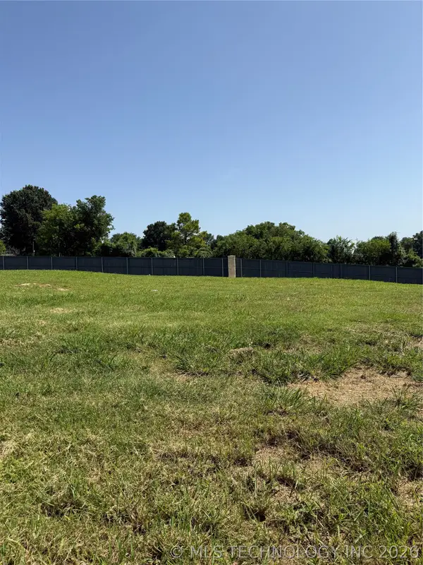 3314 Aspen Ridge Road, Tulsa, OK 74132