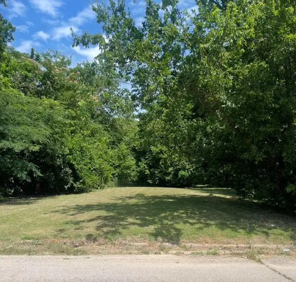 228 S Central Avenue, Cushing, OK 74023
