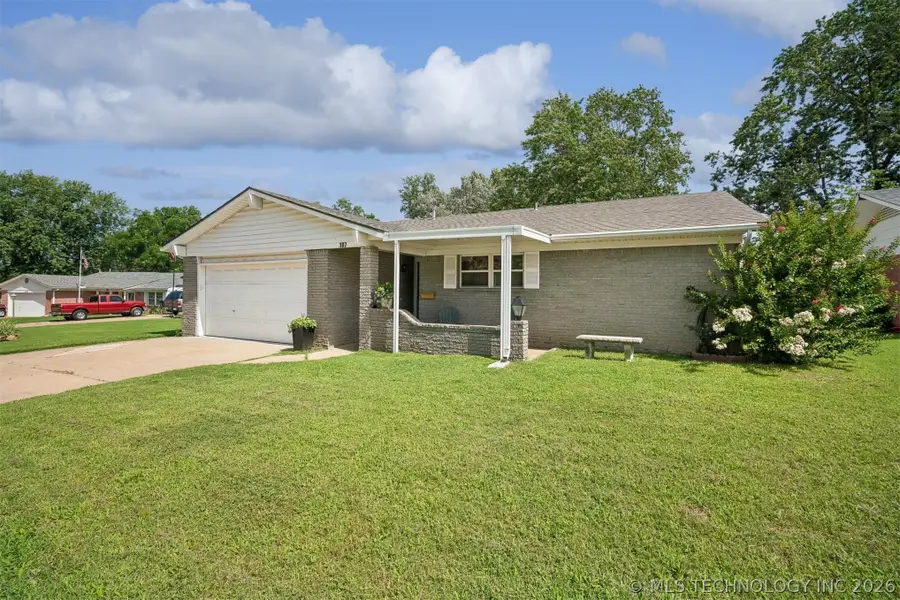 107 W 18th Street, Owasso, OK 74055 - #2