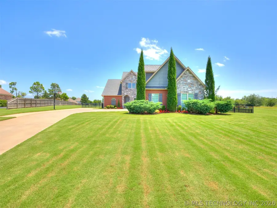 19397 S Quail Run Court, Claremore, OK 74017 - #2