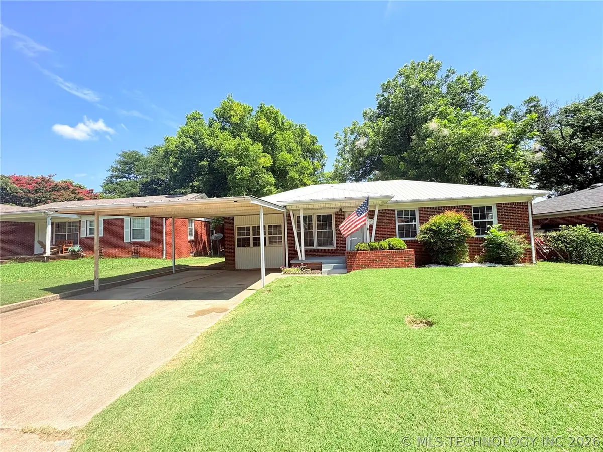 525 Locust, Ardmore, OK 73401 - #1