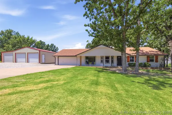 8208 Webb Drive, Tulsa, OK 74131