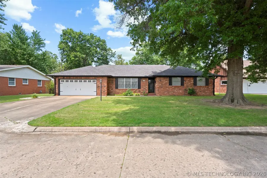 318 Sunset Drive, Vinita, OK 74301 - #2